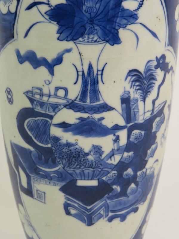A fine Chinese antique porcelain covered vase decorated in the Kangxi style, probably 19th - Bild 2 aus 16