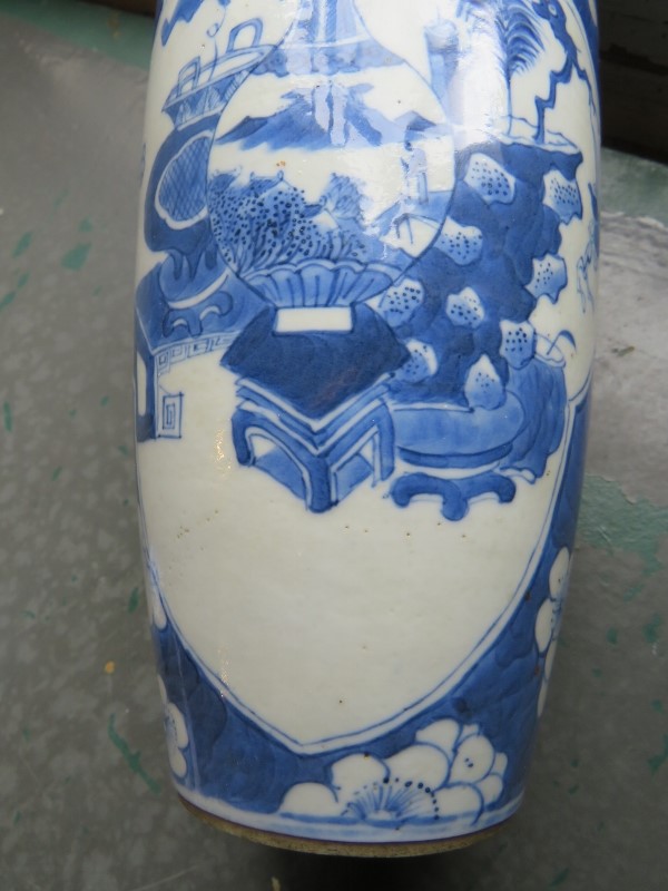 A fine Chinese antique porcelain covered vase decorated in the Kangxi style, probably 19th - Bild 13 aus 16