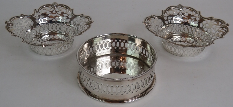 Six pieces of silver plated table ware including a WMF bud vase, wine coaster, pair of bon bon - Image 3 of 3