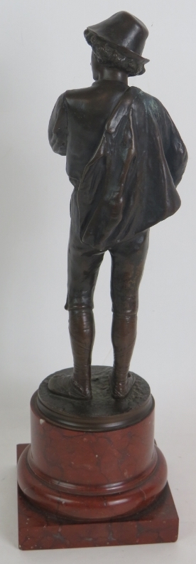 A fine quality bronze figure of a peasant boy, circa 1900, signed Fritz Heinemann, mounted on a - Image 4 of 4