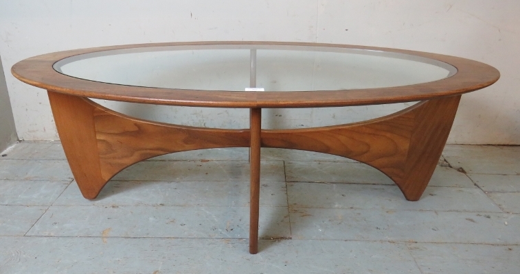 A mid century teak Astro oval coffee table by G Plan with glass inset. 42cm high x 123cm wide x 66cm