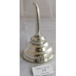 An C18th silver wine funnel. Top marked London 1783, maker Robert Hennell. Base unmarked. Total