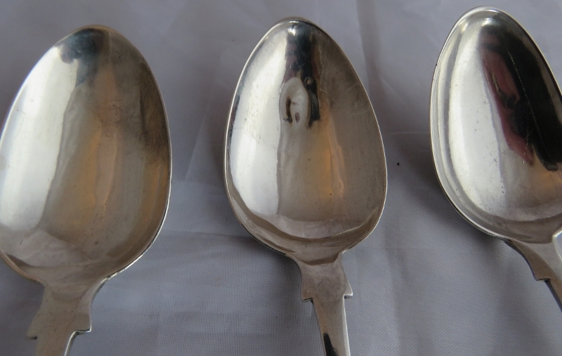 3 early C19th Scottish Aberdeen silver fiddle pattern dessert spoons. 2 maker JP - James Pirie, - Image 2 of 7