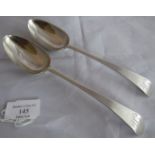 A pair of silver Hester Bateman serving spoons, London 1780. Mono to handles. Total weight 126