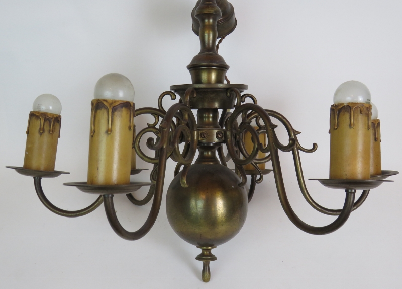 A good quality early 20th Century 6 branch brass chandelier. Height: 55cm. Max width: 64cm.