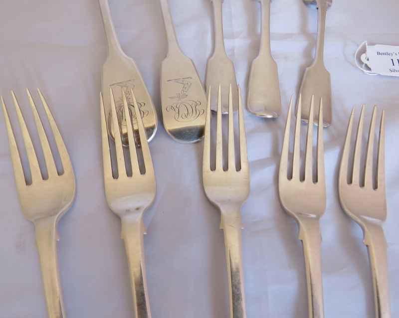 10 pieces of C19th silver flatware comprising 8 dessert forks hallmarked 5 Dublin, 2 London and 1 - Image 3 of 8