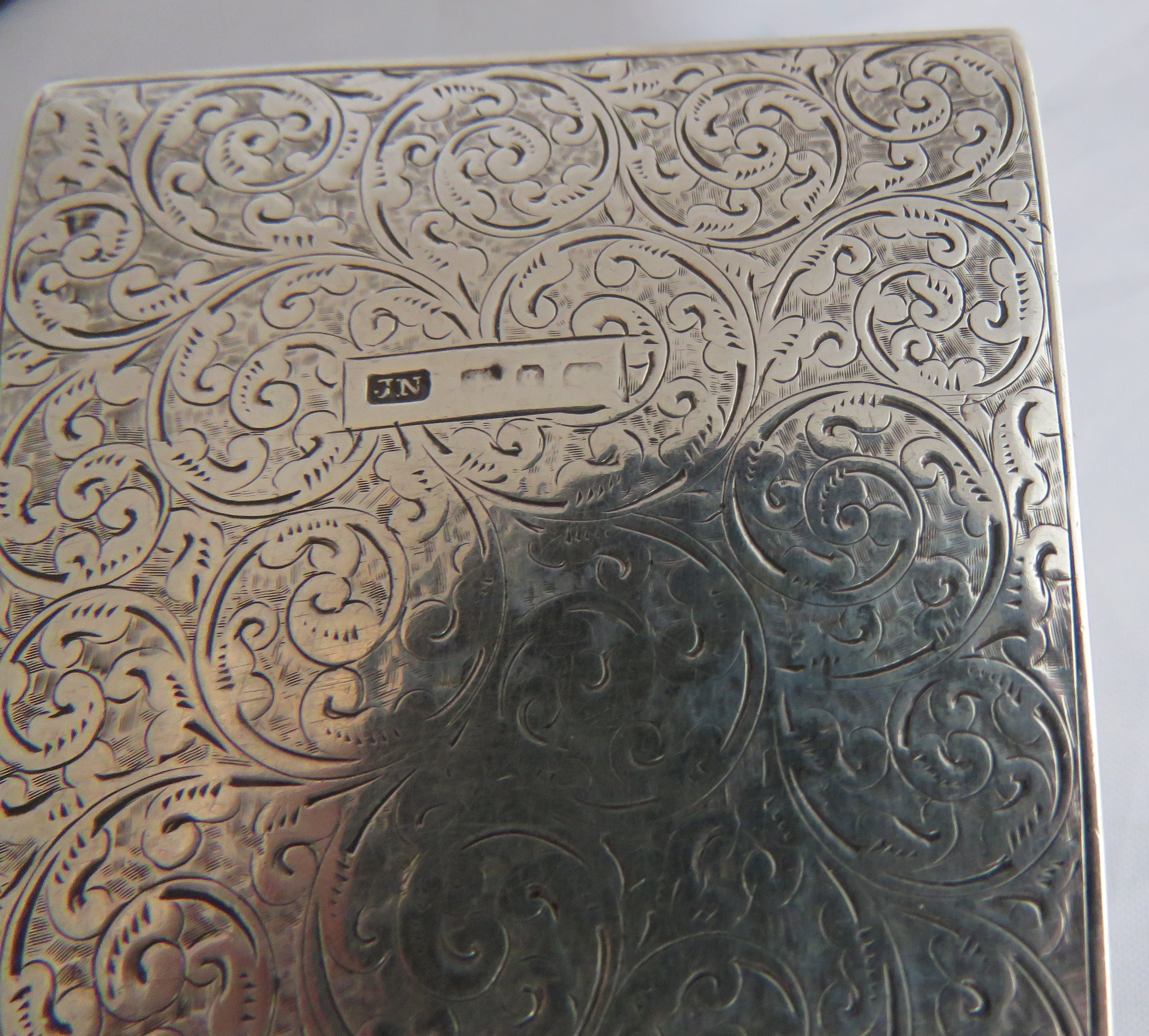 A lovely silver C19th engraved pattern scissor case containing 2 pairs of scissors (not silver). - Image 7 of 7