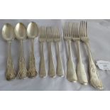 A collection of early C19th silver spoons and forks comprising: 3 dessert spoons, 3 table forks