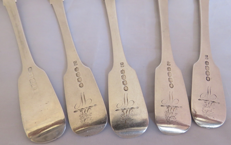 10 pieces of C19th silver flatware comprising 8 dessert forks hallmarked 5 Dublin, 2 London and 1 - Image 6 of 8