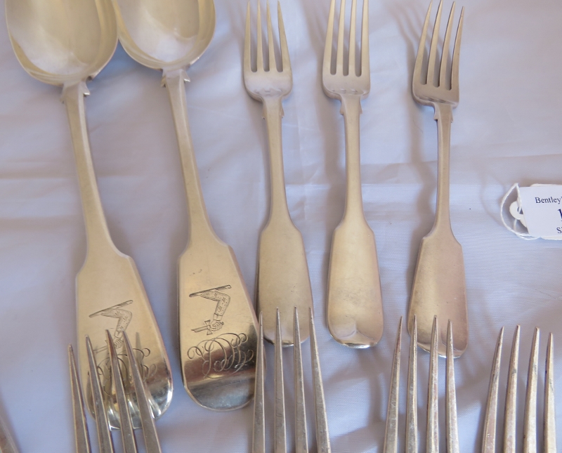 10 pieces of C19th silver flatware comprising 8 dessert forks hallmarked 5 Dublin, 2 London and 1 - Image 2 of 8