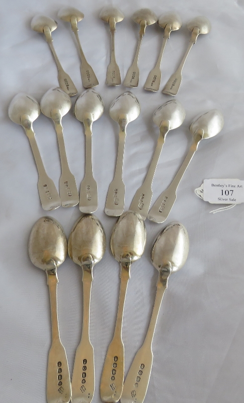 A collection of 16 antique silver teaspoons. 6 Scottish silver, Glasgow 1837, maker David - Image 5 of 8