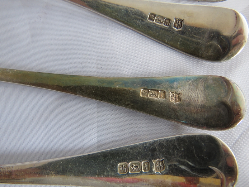 Set of 6 silver dessert spoons, maker James Deakin & Sons, various dates Sheffield 1898 - 1903. - Image 7 of 7