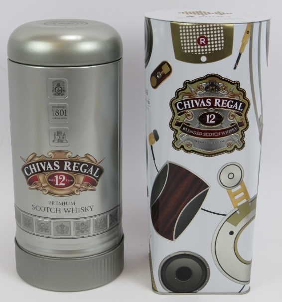 Two bottles of Chivas Regal 12 year old scotch whisky, in presentation tins, 70cl, 40%. (2). - Image 3 of 3