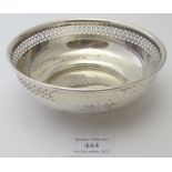 A silver bowl with pierced decoration, 6" diameter, Birmingham 1929, approx weight 4.4 troy oz/136