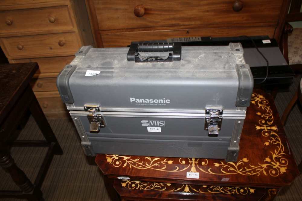 A BOXED PANASONIC VHS MOVIE CAMERA plus accessories - Image 2 of 4