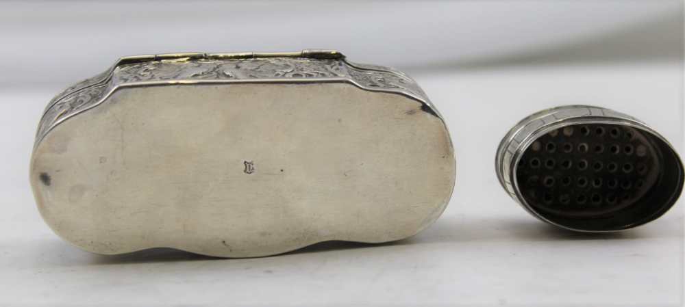 A GEORGIAN SILVER NUTMEG GRATER with removable dome cover, incised decoration, oval form, 3cm x 2cm, - Image 3 of 4