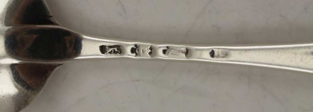 TEN MID-18TH CENTURY SILVER TABLE / SOUP SPOONS, various makers, same design, each with an - Image 3 of 3