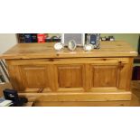 A SMALL MODERN PINE BOX COFFER with plain panelled front