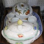 A BOX CONTAINING DOMESTIC SERVING POTTERY to include Royal Worcester Evesham ware, Villeroy and