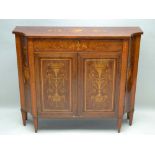 A FIRST QUARTER 20TH CENTURY REPRODUCTION ITALIAN DESIGN CREDENZA / SIDEBOARD, all-over profusely