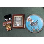 A CLOISONNE CHARGER VINTAGE TRAVELLING INKWELL, SPECTACLES AND A 19TH CENTURY ROSEWOOD FRAME