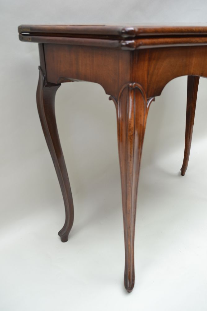 A 19TH CENTURY FRENCH FOLD OVER CARD TABLE, serpentine crossbanded with string inlay, green baize - Image 2 of 3