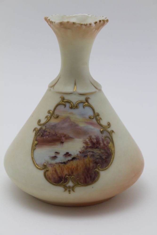 A LOCKE & CO. WORCESTER PORCELAIN VASE, of tapering form, bearing within a gilded reserve a hand