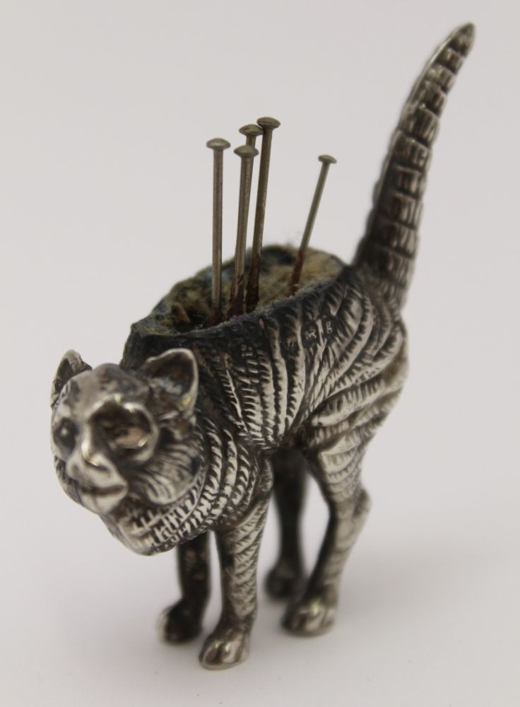 AN EDWARDIAN NOVELTY SILVER PIN CUSHION, modelled as an arch backed cat, by Levi and Salaman, - Image 3 of 4