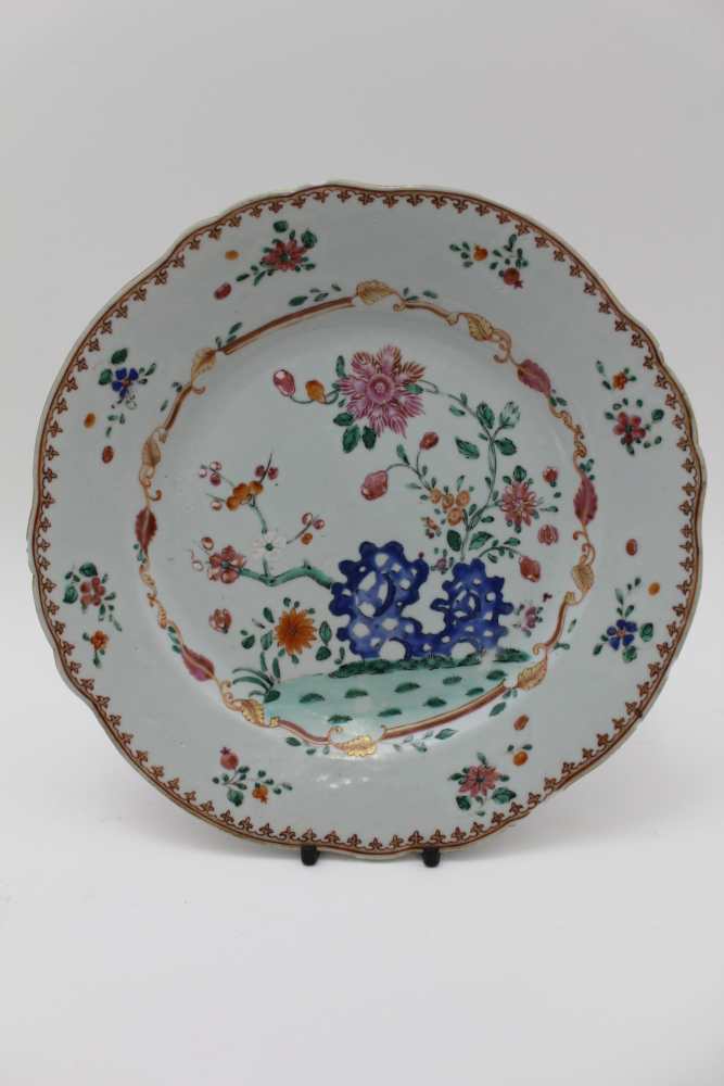 A PAIR OF CHINESE QIANLONG PORCELAIN PLATES, polychrome enamel painted in the famille rose - Image 2 of 5