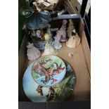 A BOX CONTAINING COLLECTABLE FEMALE FIGURINES, Ginny Horses & two horse racing plates