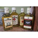 4 bottles of 20cl Whiskey The Claymore, Stuarts Cream of the Barley, Whyte & Mackay Special Reserve,