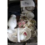 A BOX CONTAINING DOMESTIC PORCELAIN to include floral table centrepieces