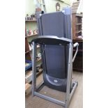 A HORIZON FITNESS QUANTUM 2 HRC FOLDING ELECTRIC TREADMILL