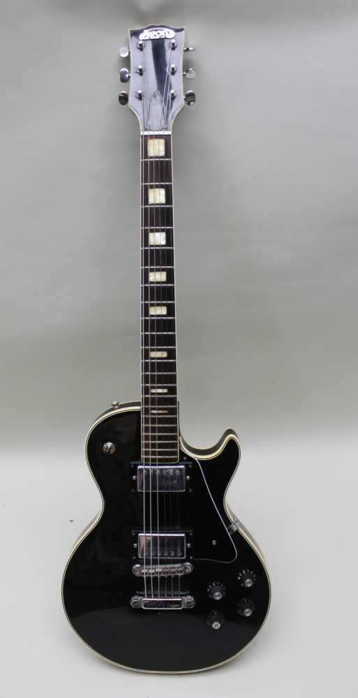 A ROSE MORRIS 'AVON' BRANDED LES PAUL COPY GUITAR finished in black, together with a Gator hardshell - Image 3 of 8
