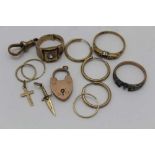 A COLLECTION OF GOLD JEWELLERY to include; 9ct, 18ct, and yellow metal, rings, a padlock clasp,