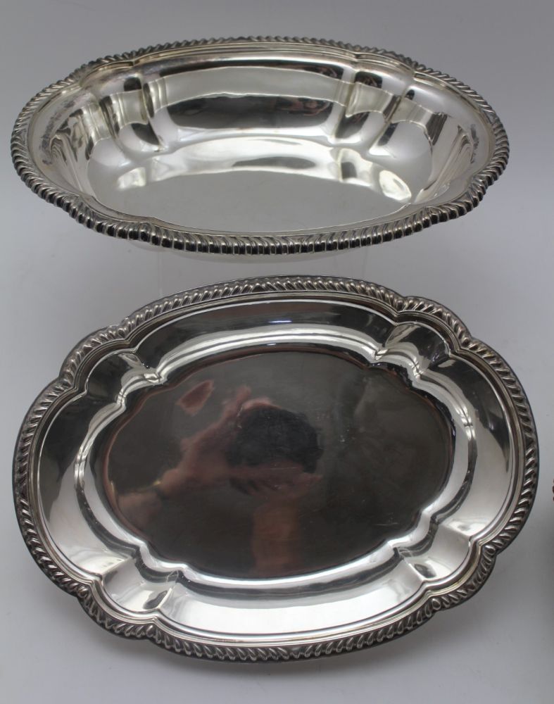 A PAIR OF SILVER PLATED CSHION FORM VEGETABLE TUREENS, serpentine gadrooned rims, the covers - Image 3 of 4