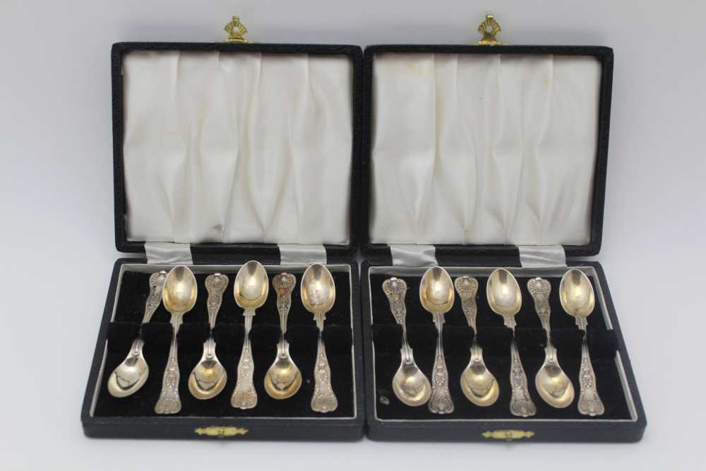 COOPER BROTHERS & SONS LTD, a set of twelve Kings pattern silver coffee spoons, Sheffield 1963/64 (