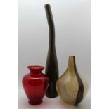 A MID TO LATE 20TH CENTURY MOTTLED GLASS VASE of unusual tapering, elongated form, 73cm high,
