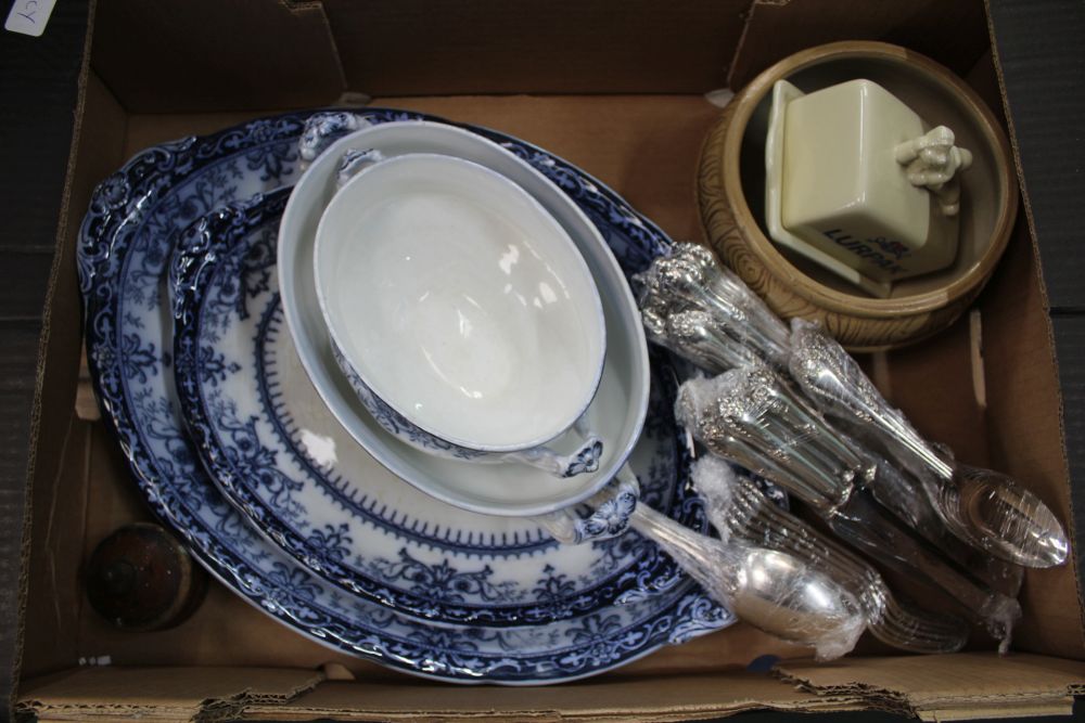 A BOX CONTAINING A SELECTION OF COPELAND SPODE ITALIAN PATTERNED PLATES VARIOUS - Image 2 of 2