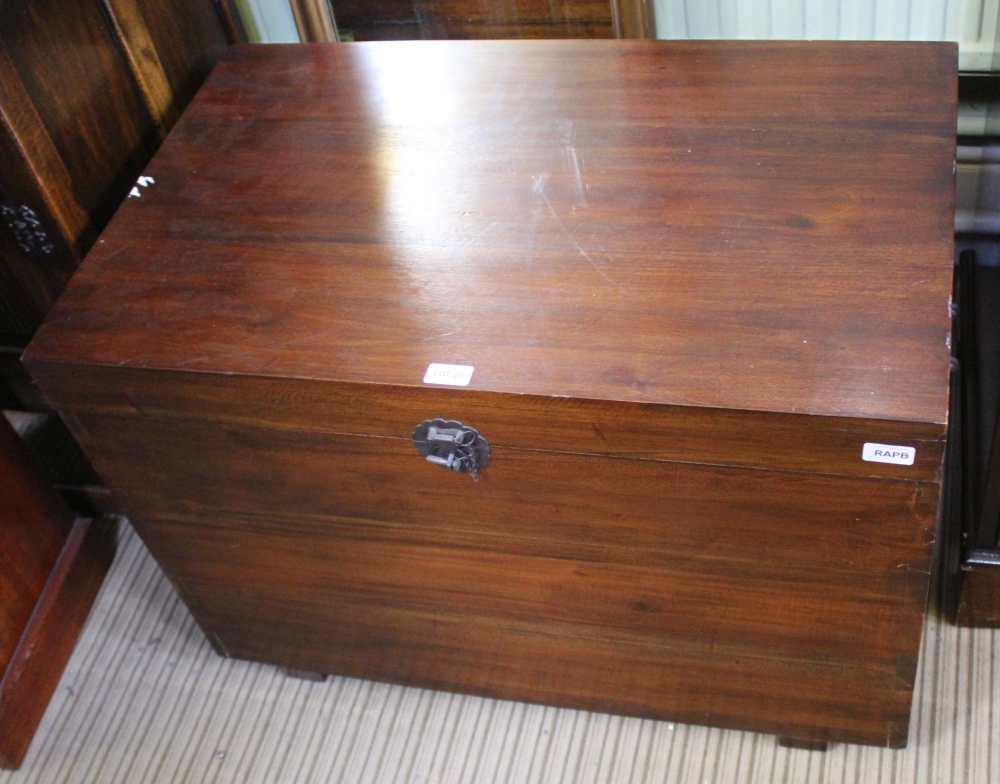 AN ORIENTAL DESIGN MAHOGANY FINISHED BOX CHEST