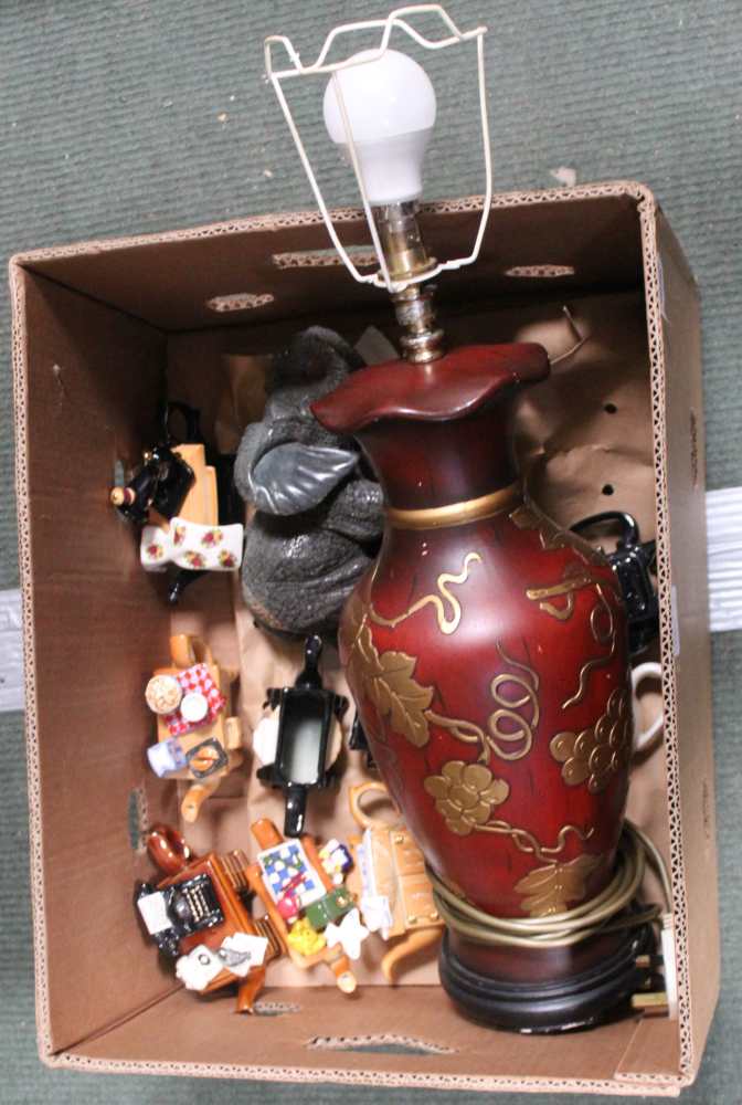 A BOX CONTAINING A SELECTION OF MINIATURE CARDEW DESIGN NOVELTY TEAPOTS, together with an Oriental