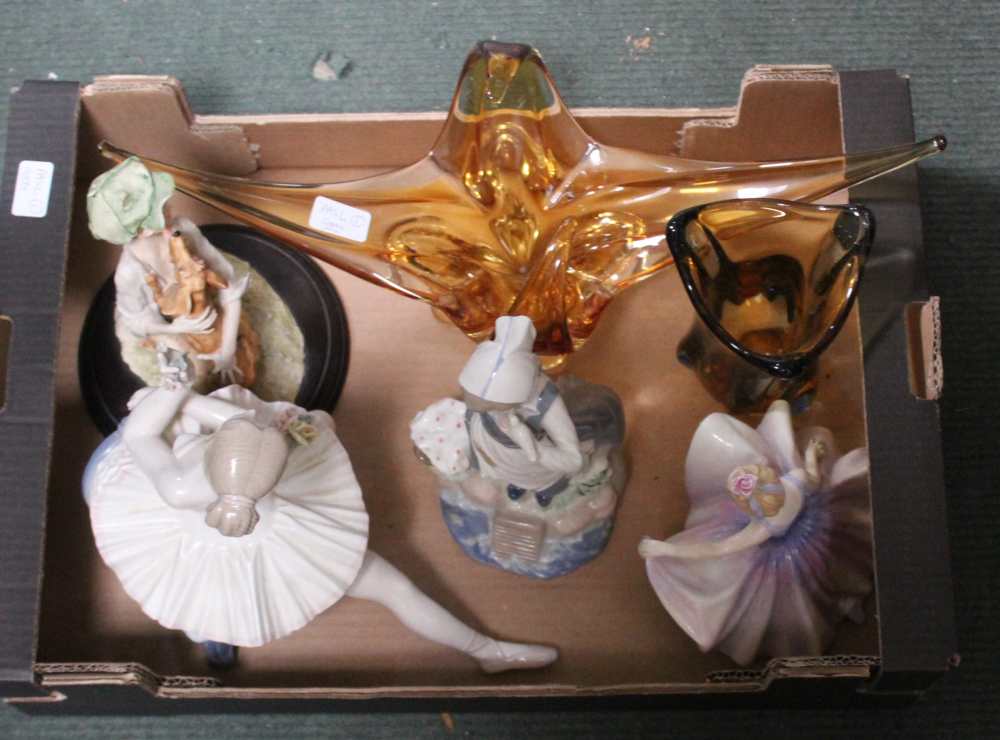 A BOX CONTAINING A SELECTION OF HUMANOID FIGURINES and modernist glassware