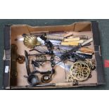 A BOX CONTAINING A SELECTION OF DOMESTIC METALWARES to include a scrap model of a mounted Don