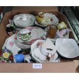 A BOX CONTAINING A SELECTION OF DOMESTIC POTTERY & PORCELAIN VARIOUS
