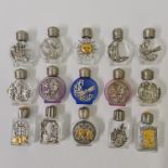 Approx. twenty eight Jonette Jewellery perfume bottles. Important: Online viewing and bidding