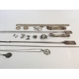 Collection of various silver to include rings, chain, bracelet, approx. Weight 267.36gms.