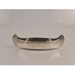 A hallmarked silver canoe, approx. weight 43.5gms. IMPORTANT: Online viewing and bidding only. No in