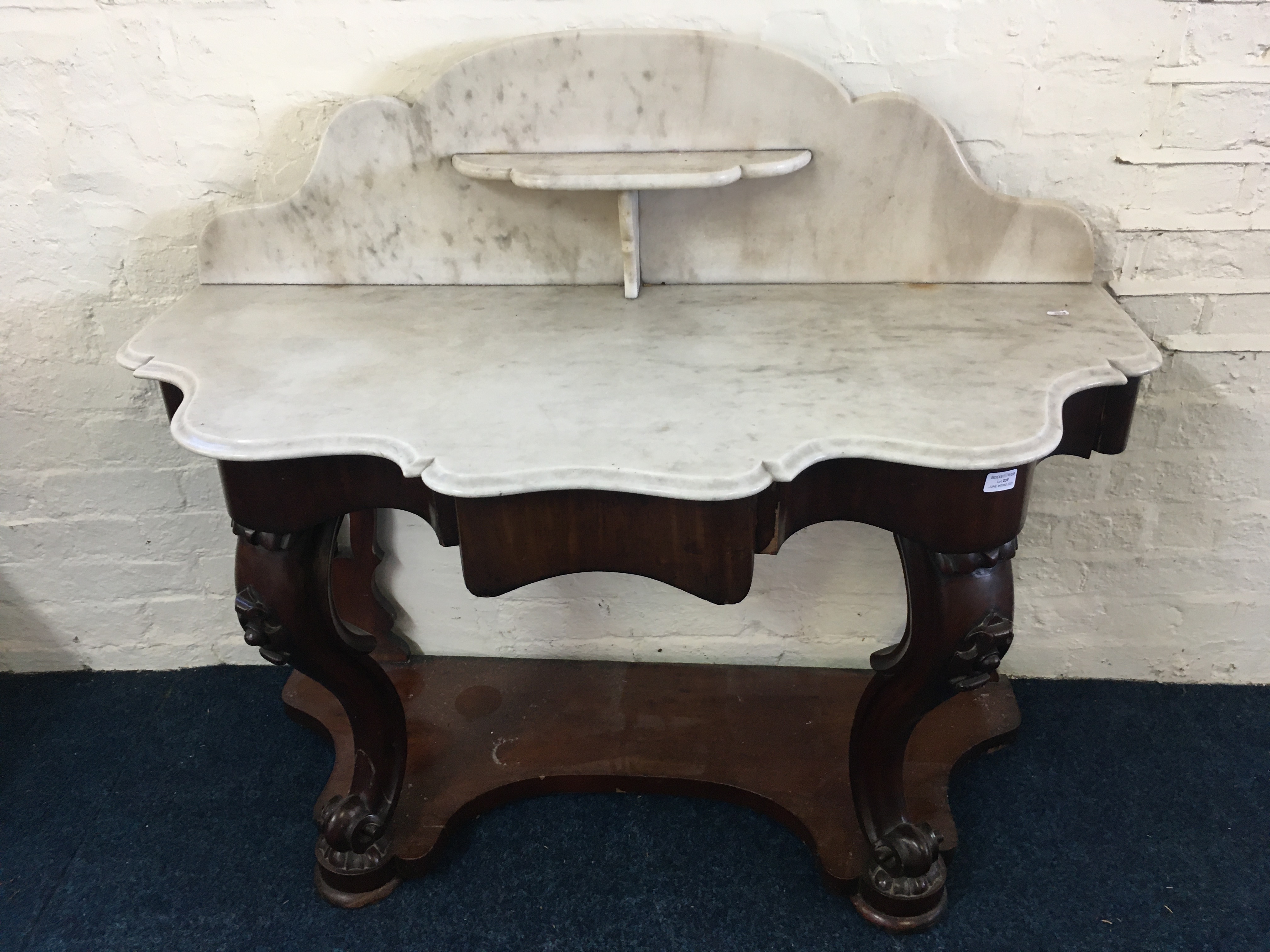 White marble top Victorian wash stand with mahogany base. IMPORTANT: Online viewing and bidding