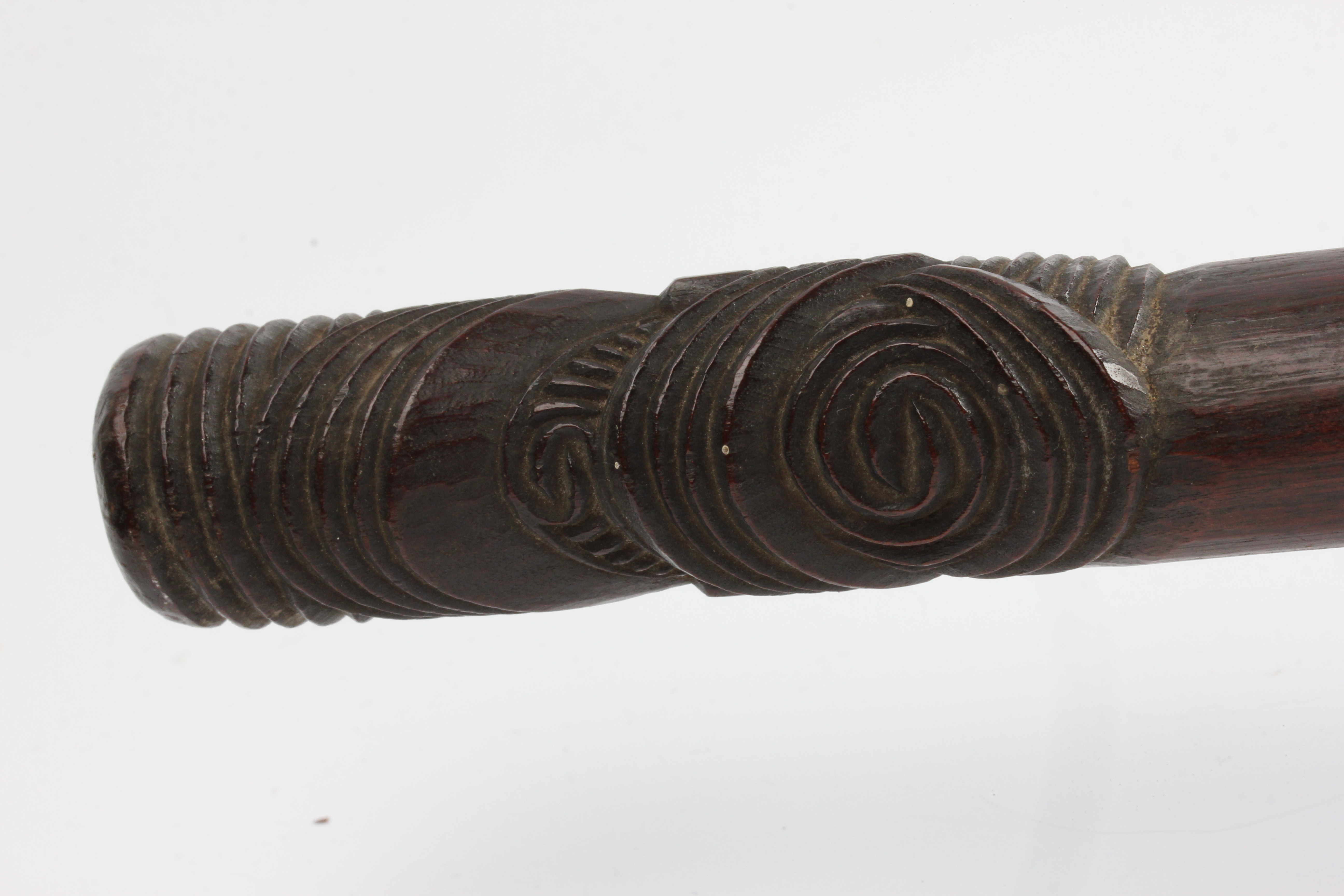 A 19th century Maori war canon steering paddle hoe, with two carved bands on handle shaft and carved - Image 15 of 25