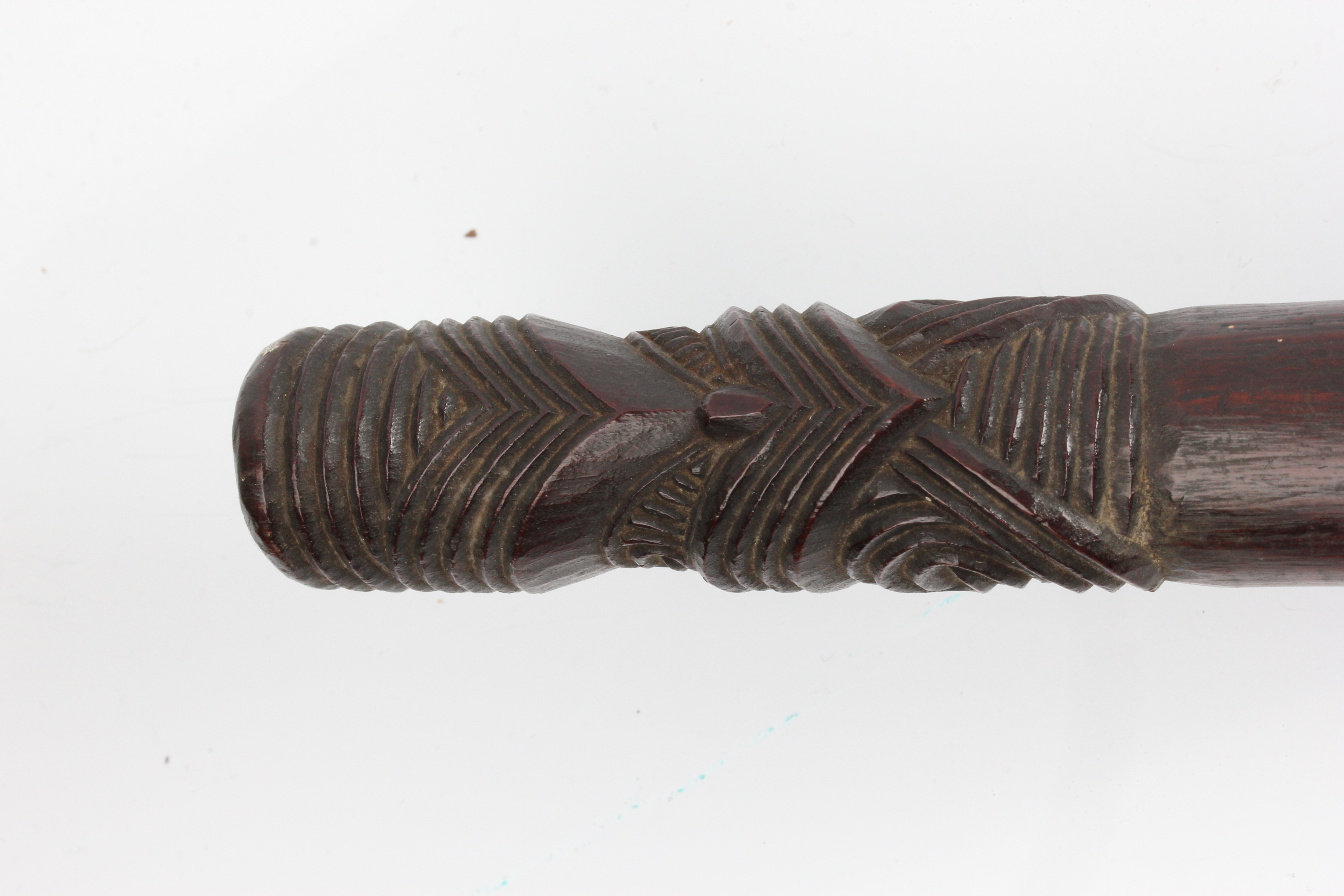 A 19th century Maori war canon steering paddle hoe, with two carved bands on handle shaft and carved - Image 14 of 25